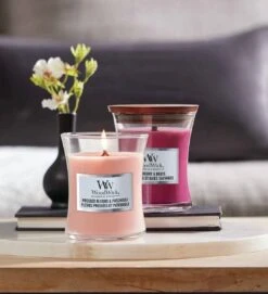 Woodwick Wild Berry & Beets Medium Candle - Geurkaars -WoodWick 1094x1200 1