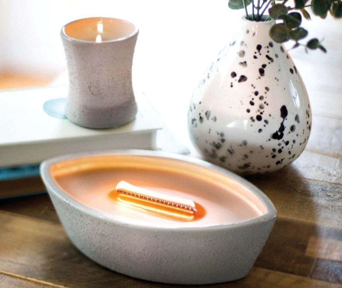 Woodwick - Heartwick Flame Ellipse - Geurkaars - Wood Smoke 4 Woodwick - Heartwick Flame Ellipse - Geurkaars - Wood Smoke - Afbeelding 2