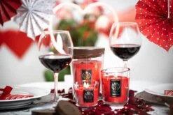 WoodWick Vellutier Geurkaars Large Rendezvous - 16 Cm / ø 11 Cm 9 WoodWick Vellutier Geurkaars Large Rendezvous - 16 Cm / ø 11 Cm -WoodWick 1200x800 16