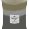 WoodWick Hourglass Large Trilogy Geurkaars - Mountain Trail 1 WoodWick Hourglass Large Trilogy Geurkaars - Mountain Trail -WoodWick 634x1200