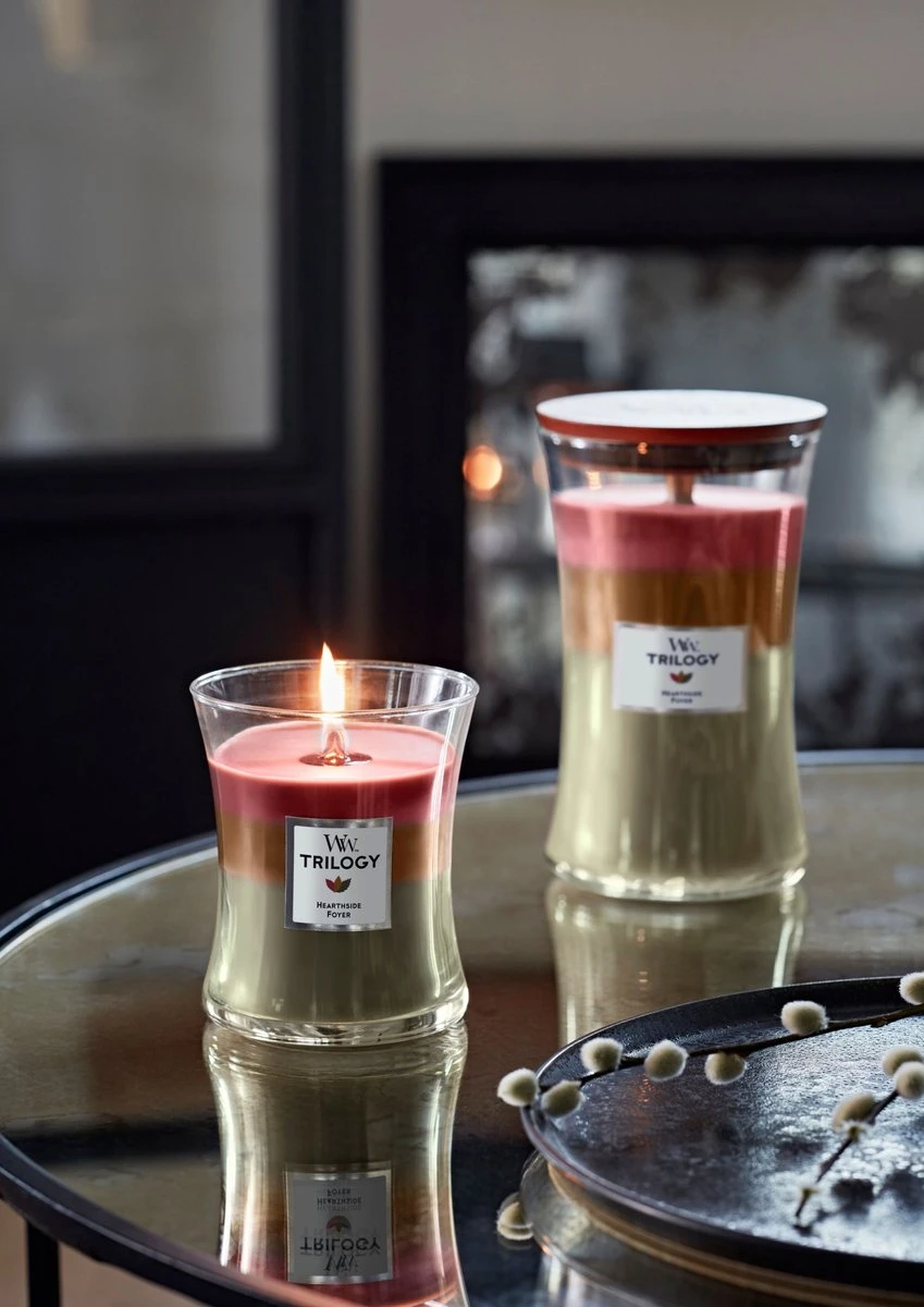 WoodWick Trilogy Hourglass Large Geurkaars - Hearthside 4 WoodWick Trilogy Hourglass Large Geurkaars - Hearthside - Afbeelding 2