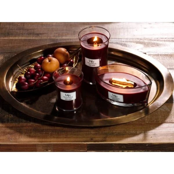 WoodWick Ellipse Candle - Black Cherry 4 WoodWick Ellipse Candle - Black Cherry - Afbeelding 2
